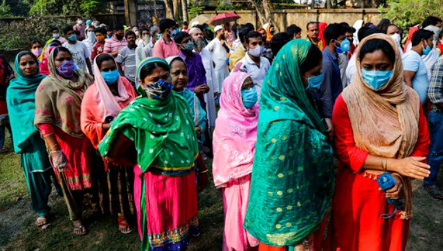 West Bengal Election 2021: TMC, BJP allege attacks on candidates; EVMs found at TMC leader's home West Bengal Election 2021: TMC, BJP allege attacks on candidates; EVMs found at TMC leader's home