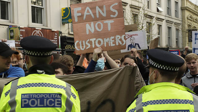 European Super League: Chelsea preparing to ask out of breakaway league after backlash from other clubs, fans European Super League: Chelsea preparing to ask out of breakaway league after backlash from other clubs, fans