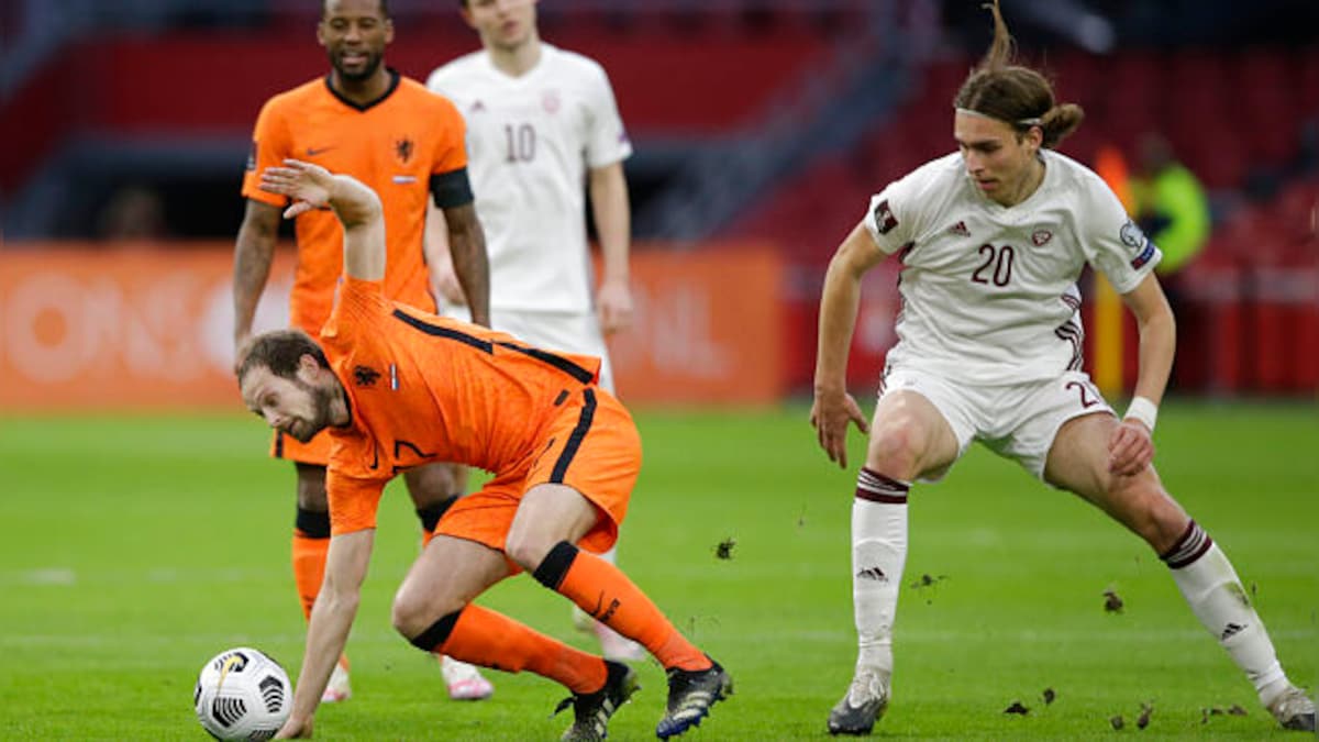 Ajax's Daley Blind to miss rest of Eredivisie season due to ankle injury, but hopes to be fit for Euro 2021