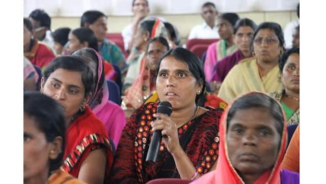 Suicide-affected women farmers during consultations on their issues organised in Vidarbha and Marathwada by MAKAAM