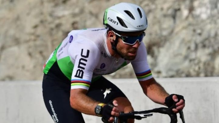 Cyclist Mark Cavendish out of hospital after suffering from a collapsed lung, say reports