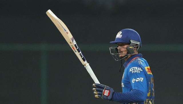 Quinton de Kock anchored MI&rsquo;s run -chase, scoring an unbeaten 70 off just fifty balls with nine deliveries to spare. Kieron Pollard remained unbeaten on 16 at the other end. Sportzpics