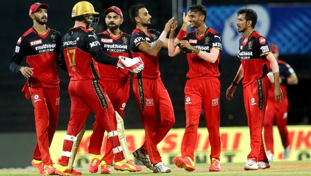 IPL 2021: Of meltdowns, unlearned lessons, and inspired captaincy - talking points from RCB's win over SRH IPL 2021: Of meltdowns, unlearned lessons, and inspired captaincy - talking points from RCB's win over SRH