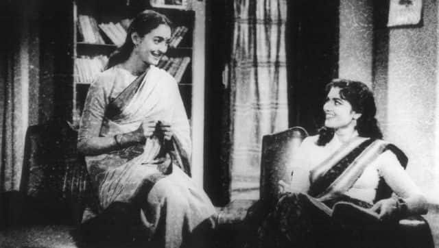 Shashikala (right) with Nutan in Bimal Roy's Sujata. Image via Facebook