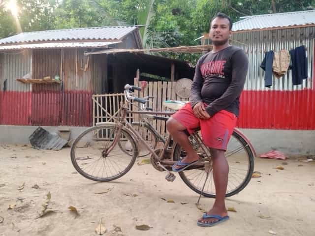 Putul and Nanda are now worried about their son, Raju who is working hard for civil services. Image courtesy Parth MN