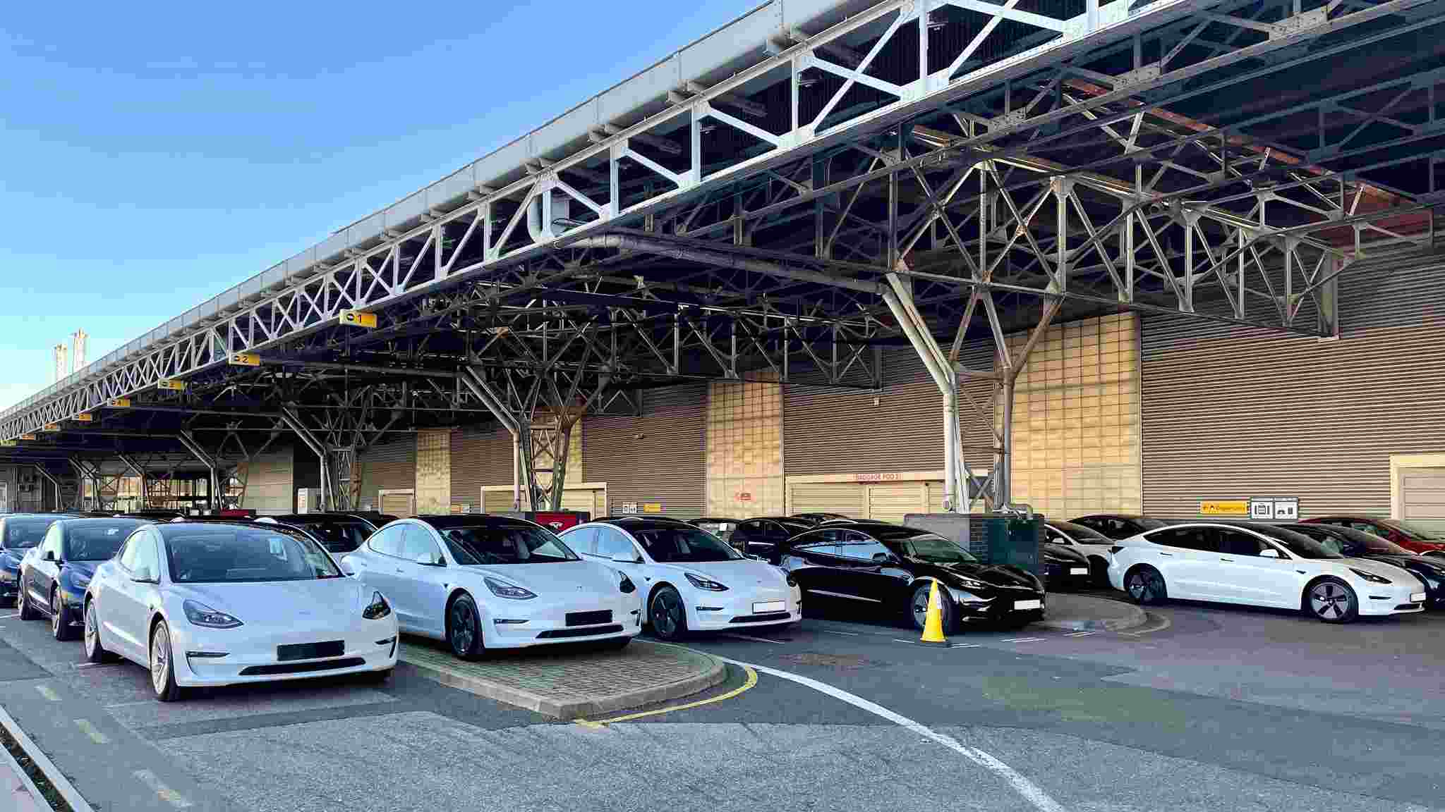 A golden opportunity for Tesla to start making electric vehicles in India: Gadkari A golden opportunity for Tesla to start making electric vehicles in India: Gadkari