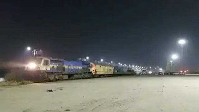 Indian Railways’ Oxygen Express leaves Maharashtra’s Kalamboli for Visakhapatnam with seven tankers Indian Railways’ Oxygen Express leaves Maharashtra’s Kalamboli for Visakhapatnam with seven tankers
