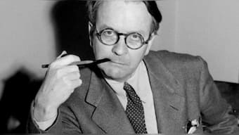 Advice to a Secretary: Rare Raymond Chandler essay includes writing, office tips