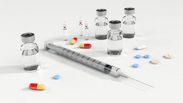 From the COVID-19 pandemic, experts have a roadmap to lowering the costs of medicine
