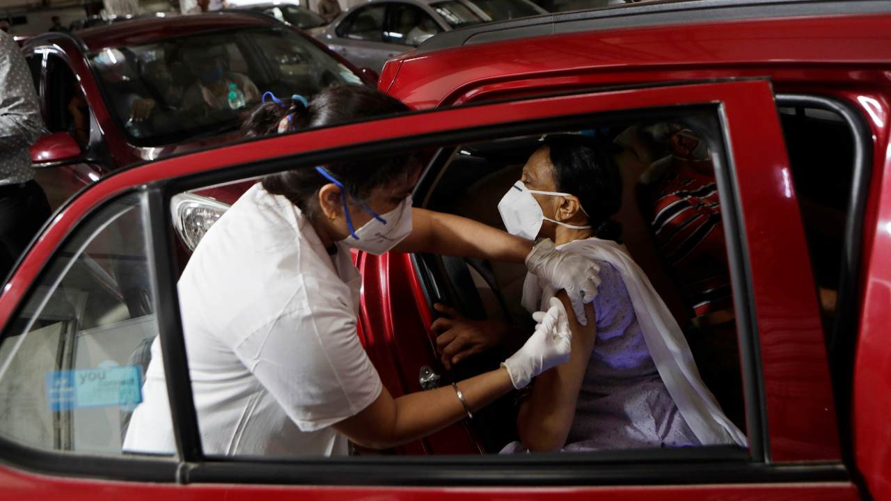 Pfizer-BioNTech COVID-19 vaccine may come to India, emergency approval on the cards Pfizer-BioNTech COVID-19 vaccine may come to India, emergency approval on the cards