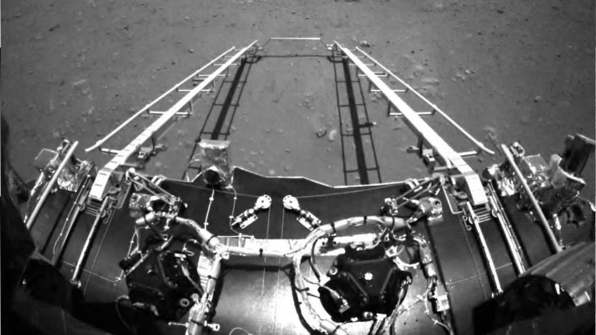 China's Zhurong rover begins its 90-day exploration of Utopia Planitia on Mars