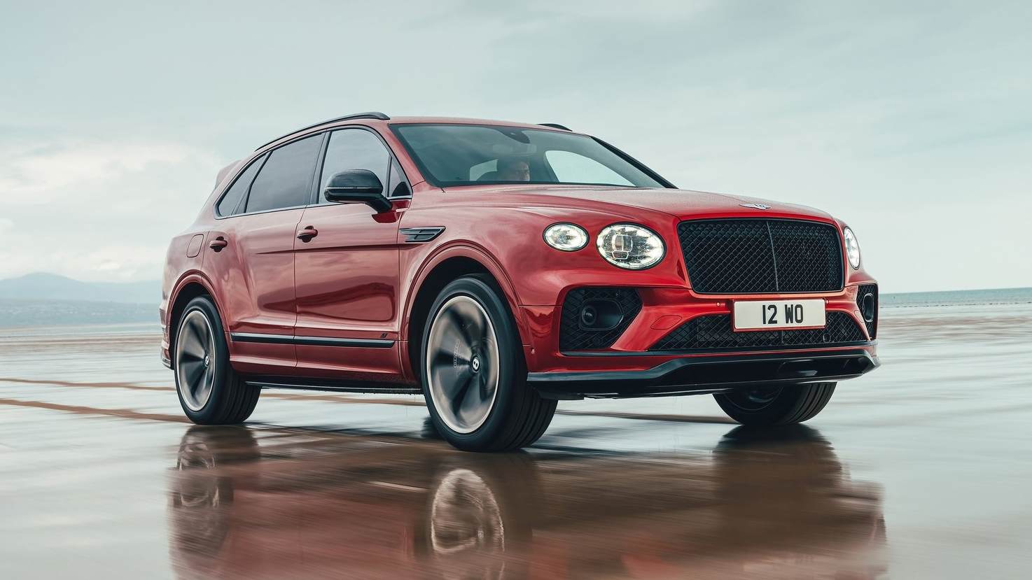 centeret Tidligere Kassér Bentley Bentayga S is a more driver-focused version of the V8-powered  British luxury SUV- Technology News, Firstpost