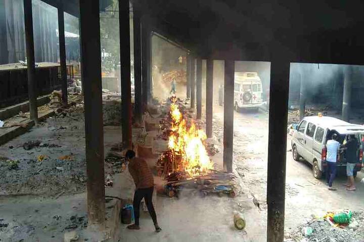 Unseen warriors of COVID: No rest for gravediggers in Bengaluru as crematoriums run out of space