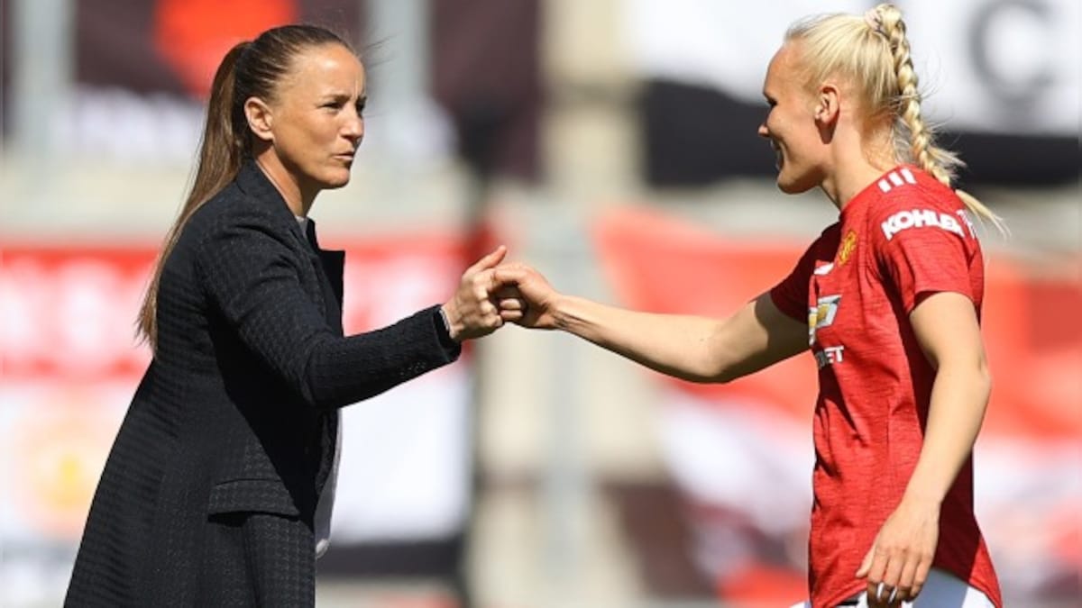 Women's Super League: Casey Stoney to step down as Manchester United coach after three-year term