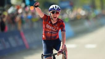 Giro d'Italia 2021: Dan Martin makes solo break to win 17th stage, Egan Bernal holds onto lead