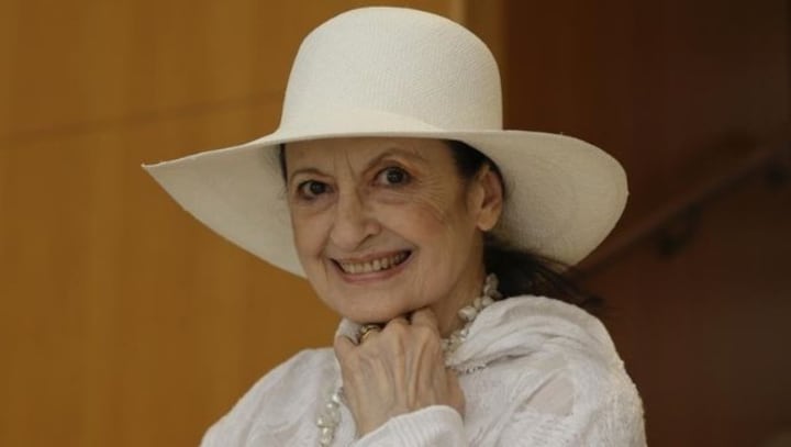 Carla Fracci, Italian danseuse and La Scala's former prima ballerina, dies at 84