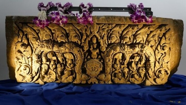 San Francisco returns stolen sandstone lintels dating back to 9th and 10th century to Thailand