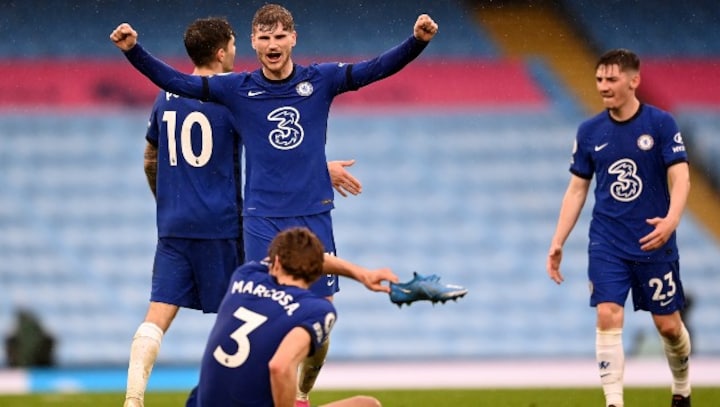Premier League: Marcos Alonso's late goal sees Chelsea defeat City; Liverpool beat Southampton