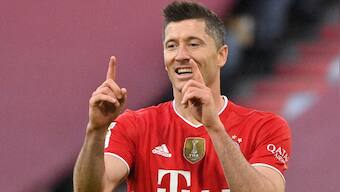 Bundesliga: Gerd Muller would be happy if Robert Lewandowski equals goal record, says wife