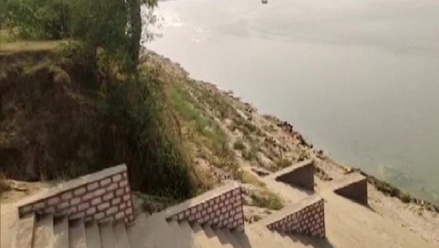 After Bihar, bodies seen floating in Ganga in Uttar Pradesh's Ballia and Ghazipur After Bihar, bodies seen floating in Ganga in Uttar Pradesh's Ballia and Ghazipur