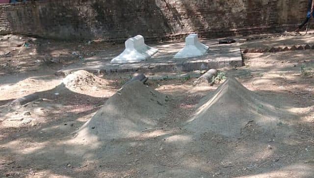 Inside Rewdi Shah Cemetery. Firstpost/Mohammad Sartaj Alam