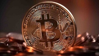 RBI says banks can't stop customers from dealing in virtual currencies, must not cite April 2018 order