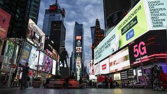 In the shadow of COVID-19, a survey reveals the toll on entertainment workers