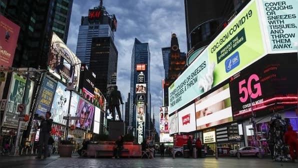 In the shadow of COVID-19, a survey reveals the toll on entertainment workers