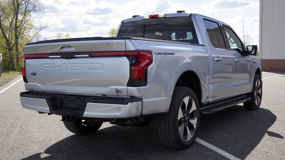 The top-spec Ford F-150 Lightning equipped with a longer-range battery has an estimated towing capacity of 4.5 tonnes. Image: AP Photo/Paul Sancya