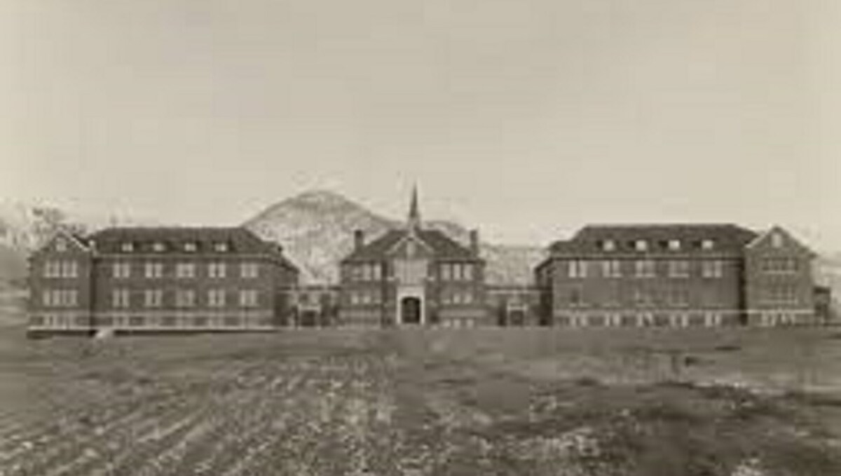 Remains Of 215 Children Found At Closed Canada Boarding School For Indigenous People World News Firstpost