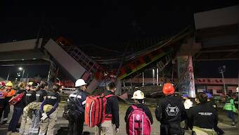 At least 20 dead, 70 injured as Mexico City metro overpass collapses onto busy road