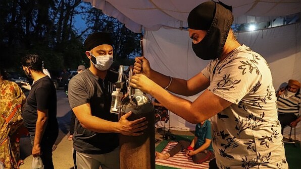 Unseen warriors of COVID: Delhi crisis spurs citizen-lead initiatives as volunteers open 'oxygen langars' at Gurudwaras
