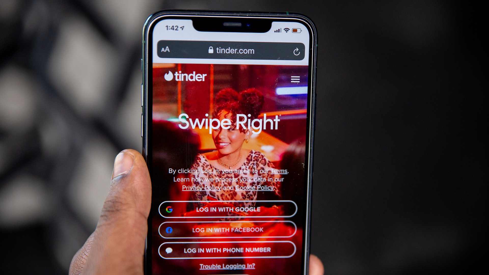 Reuse, reduce, recycle - my trash, not my relationships: Tinder bios you could use this World Environment Day 2021 Reuse, reduce, recycle - my trash, not my relationships: Tinder bios you could use this World Environment Day 2021