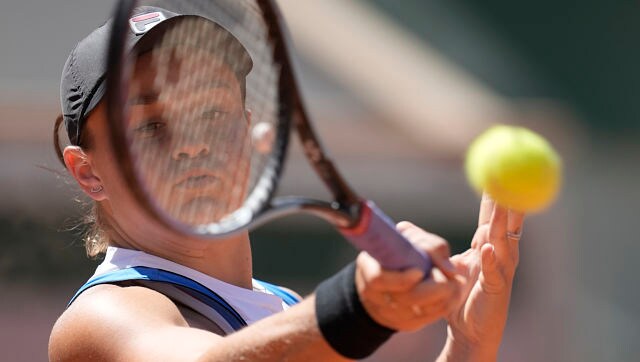 French Open 2021: Ashleigh Barty advances while Petra Kvitova pulls out due to injury; Andrey Rublevousted