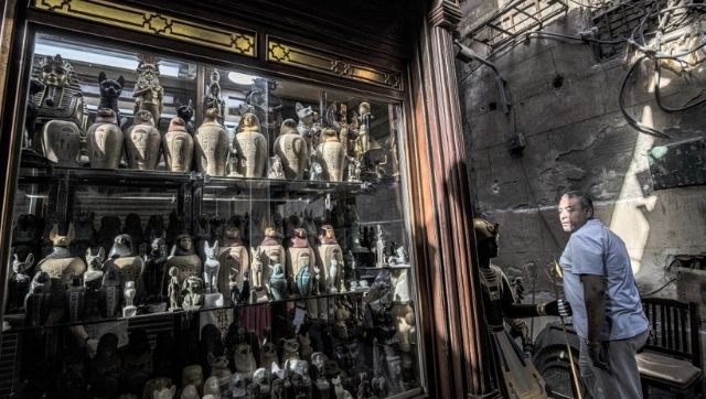 Souvenir shops in Egypt pin hopes on resurgence of tourism after business being impacted due to COVID-19 Souvenir shops in Egypt pin hopes on resurgence of tourism after business being impacted due to COVID-19