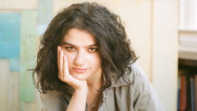 Emma Seligman discusses debut feature Shiva Baby, cinema as 'anxiety attacks', and evolution of Jewish comedy Emma Seligman discusses debut feature Shiva Baby, cinema as 'anxiety attacks', and evolution of Jewish comedy