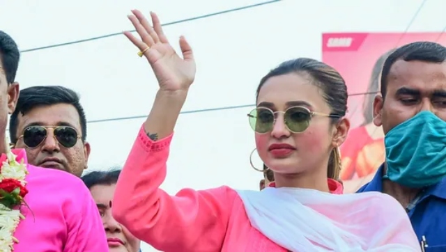 TMC MP Mimi Chakraborty busts 'fake' vaccination drive in Kolkata; police arrest one in connection TMC MP Mimi Chakraborty busts 'fake' vaccination drive in Kolkata; police arrest one in connection