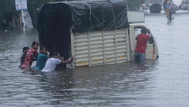 Explainer: What makes Mumbai flood every monsoon? Clogged drains, rivers and receding mangroves likely reasons Explainer: What makes Mumbai flood every monsoon? Clogged drains, rivers and receding mangroves likely reasons