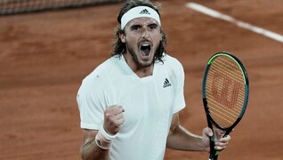 French Open 2021 Tsitsipas Downs Medvedev To Set Up Semis With Zverev Zidansek Pavlyuchenkova Progress To Last 4 Sports News Firstpost