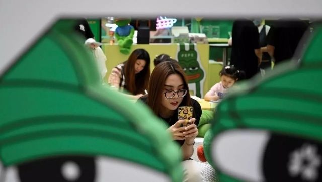 Explained: Tang Ping or 'lying flat' movement initiated by Chinese youth that resists increased work pressures Explained: Tang Ping or 'lying flat' movement initiated by Chinese youth that resists increased work pressures