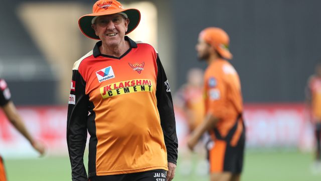 Former England coach Trevor Bayliss takes charge of Sydney Thunder for next three seasons Former England coach Trevor Bayliss takes charge of Sydney Thunder for next three seasons