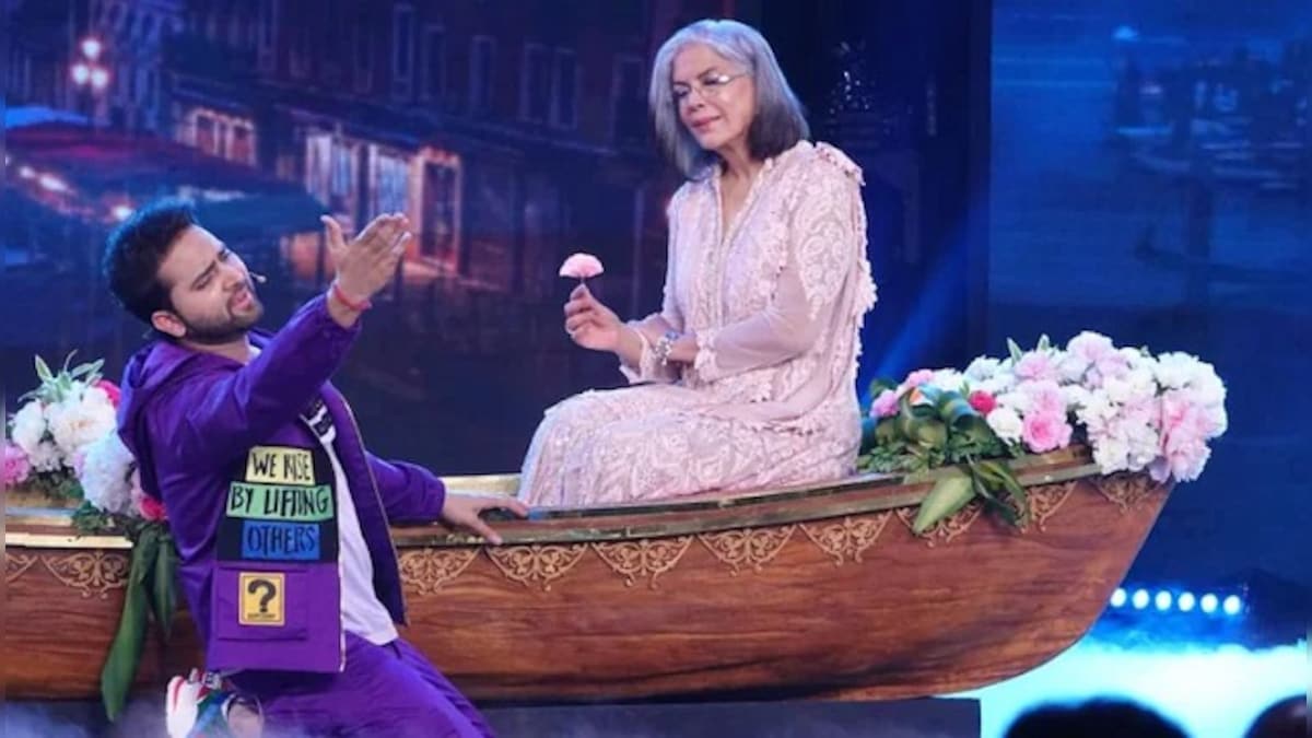 Watch: Zeenat Aman recreate Do Lafzon Ki Kahani boat scene during her special appearance on Indian Idol 12