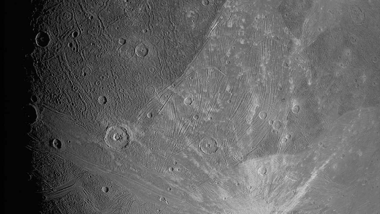 NASA's JunoCam captures a close-up image of Jupiter’s moon Ganymede NASA's JunoCam captures a close-up image of Jupiter’s moon Ganymede