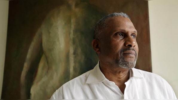 No apology: Tavis Smiley makes comeback bid with LA radio station after PBS firing