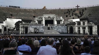 'A great innovation': Verona Arena substitutes monumental sets with dynamic video