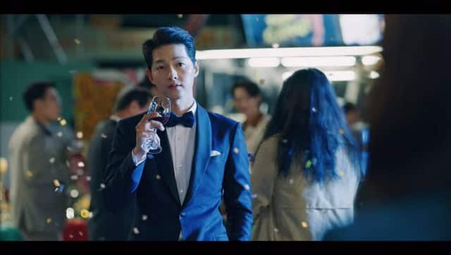 A still from Vincenzo. Image via Twitter/@kdrama