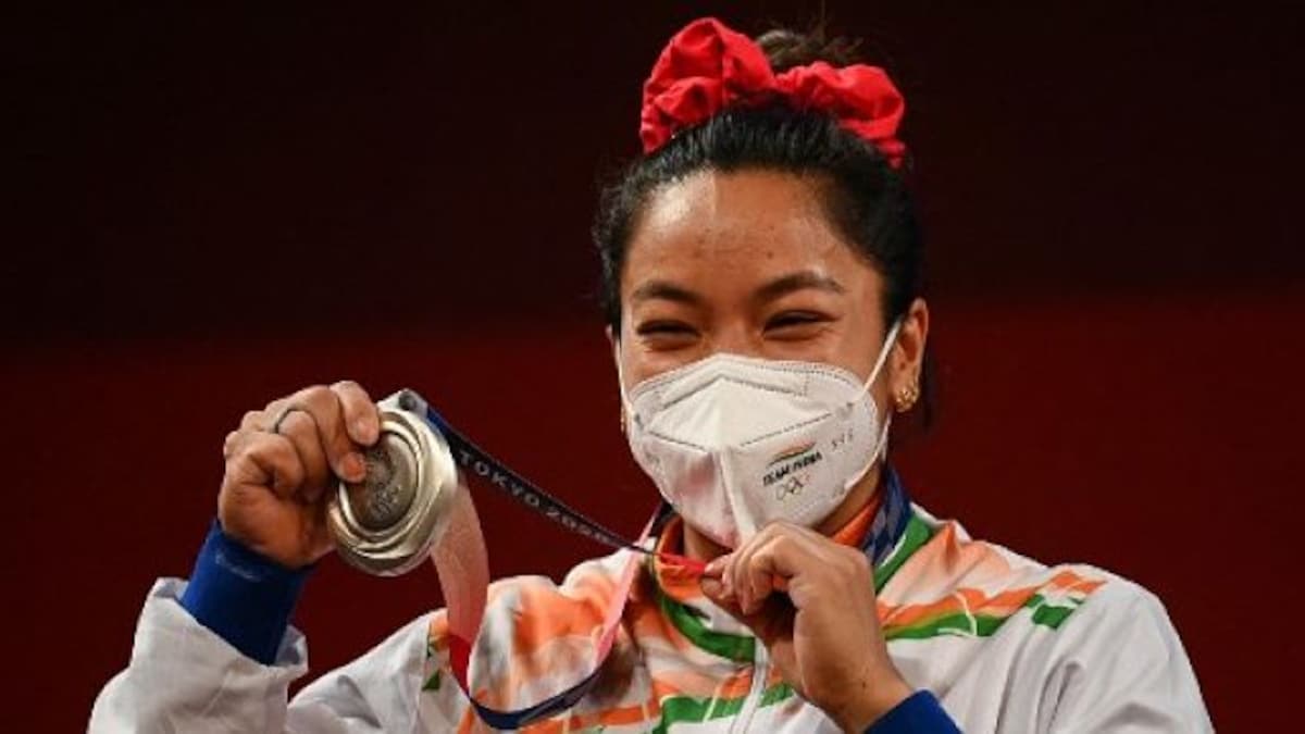 Tokyo Olympics 2020: Prime Minister Narendra Modi, cricket legend Sachin Tendulkar lead wishes as Mirabai Chanu opens India's haul with silver medal