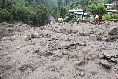 Kishtwar cloudburst: Rescue operation to trace 20 missing resume after rain interruption
