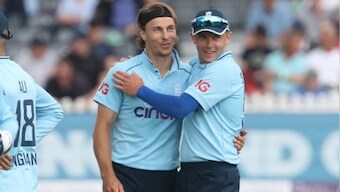 England vs Sri Lanka: Tom Curran stars with ball before rain ends hosts' bid for ODI series sweep