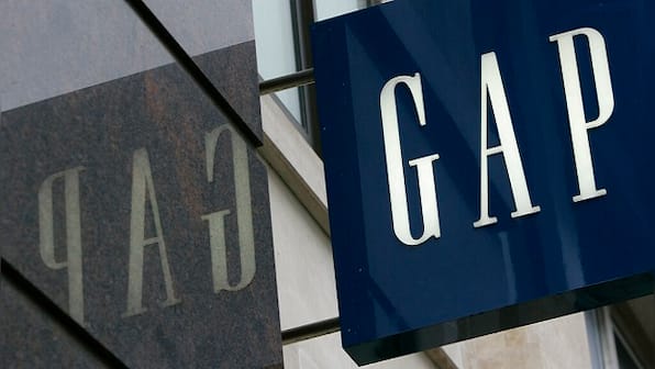 American apparel giant Gap to close all UK, Ireland stores and shift business online